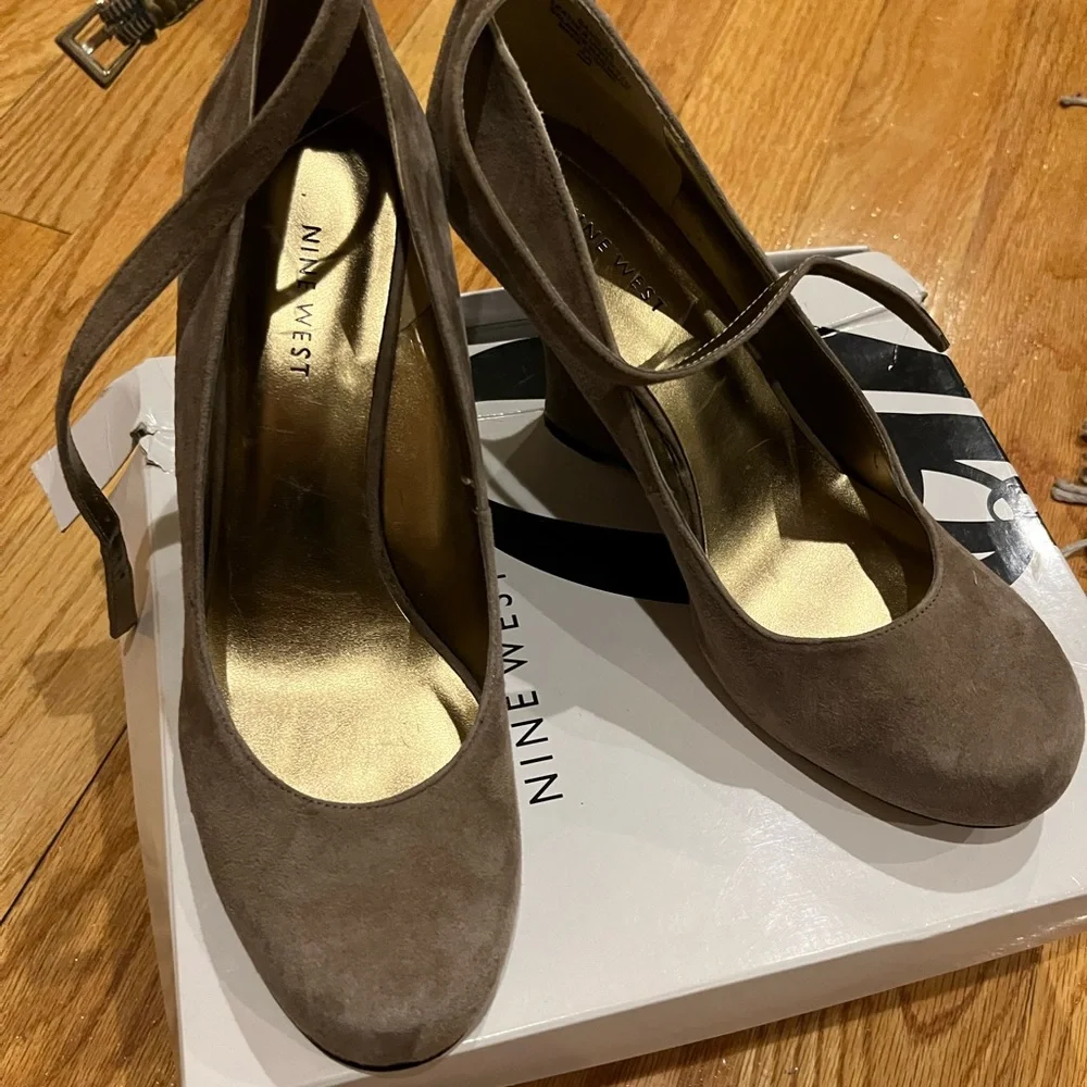 Platform Heels - Picture 2 of 4